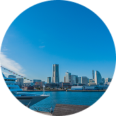 일본 미야코지마의 현대적인 도시 전경